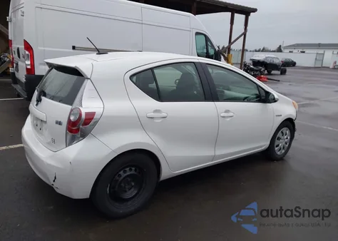 2012 Toyota Prius C Three from USA, damaged, VIN JTDKDTB39C1023667